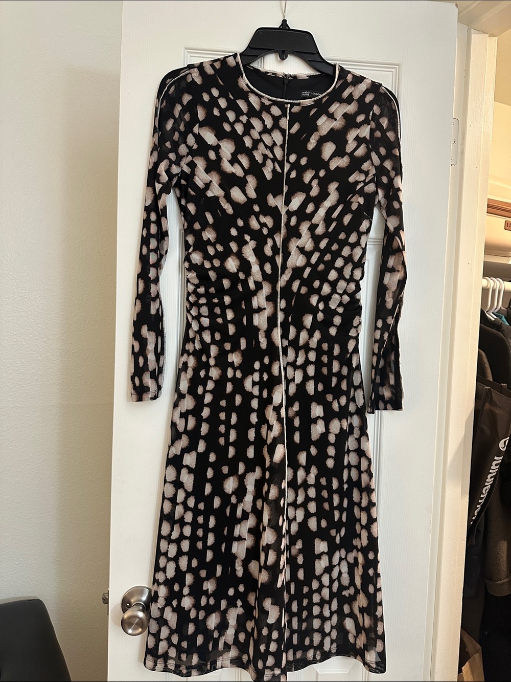 Women’s Long Sleeve Black & Cream Printed Midi Dress S(petite)